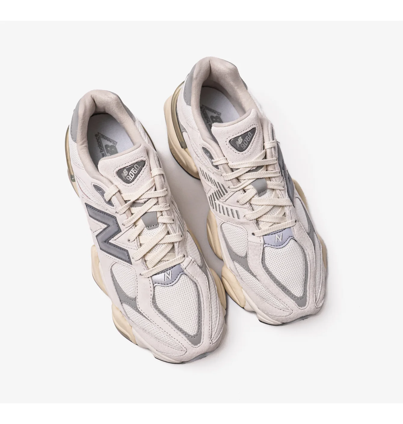 Кросівки чоловічі New Balance 9060 Casual Shoes White U9060Eca
