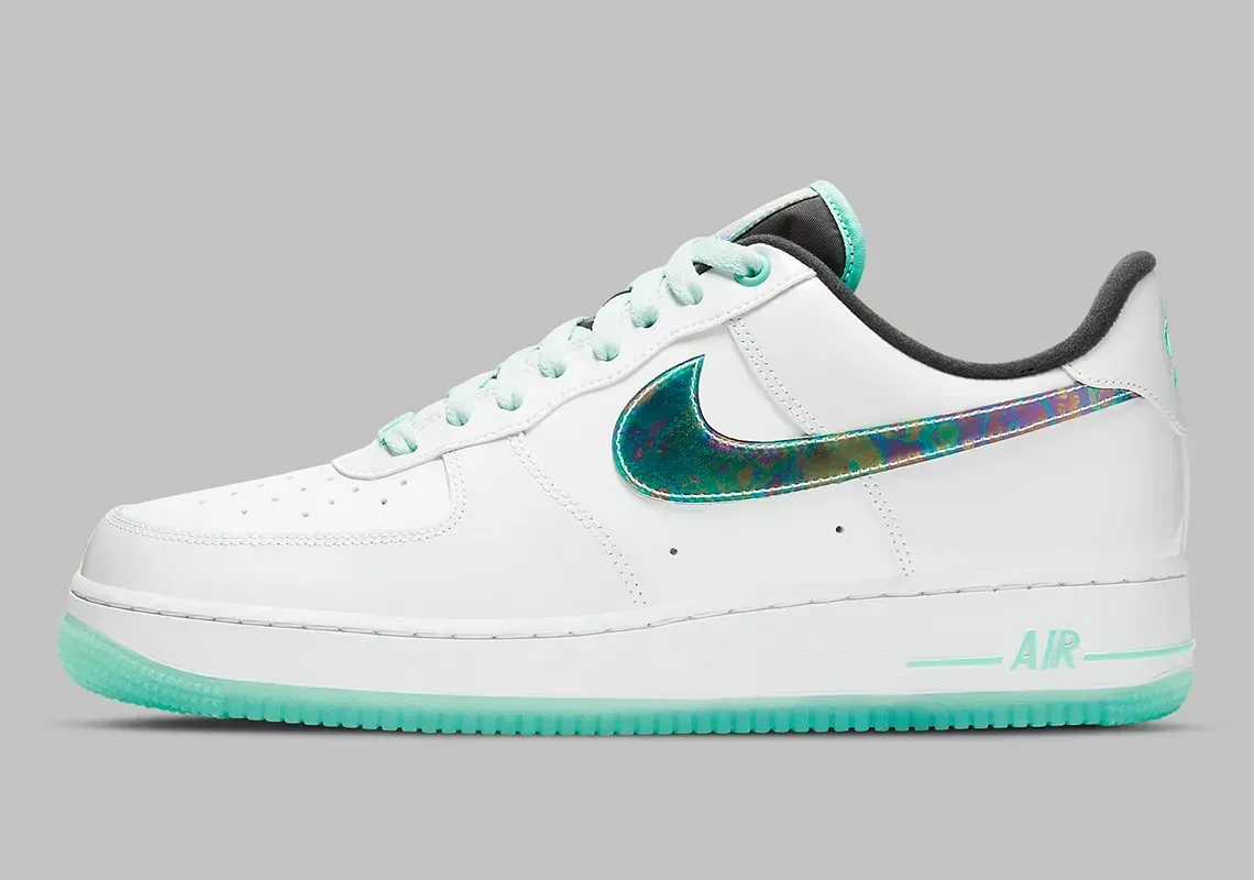 Кросівки чоловічі Nike Air Force 1 07 Lv8 (DD9613-100)